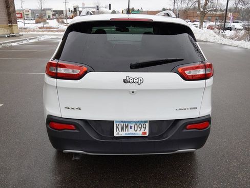 Used 2017 Jeep Cherokee Limited image 24