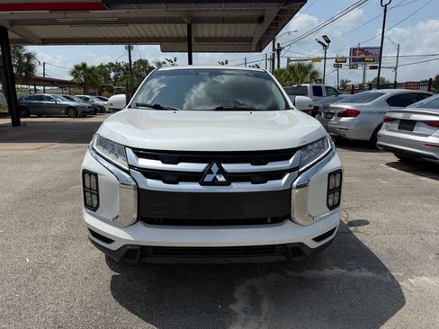 Used 2020 Mitsubishi Outlander Sport SE image 3