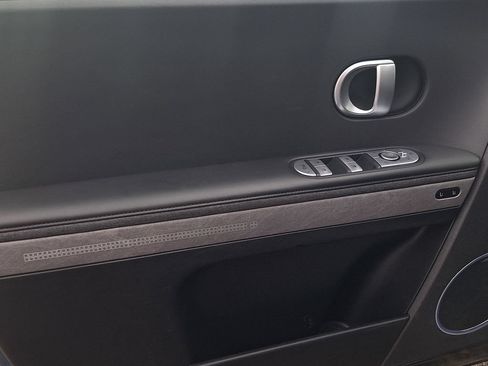 Certified 2024 Hyundai Ioniq 5 Limited AWD/4WD image 8