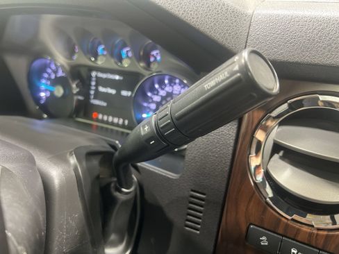 Used 2016 Ford F250 Lariat w/ Lariat Interior Package AWD/4WD image 19