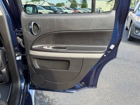 Used 2010 Chevrolet HHR SS FWD image 12