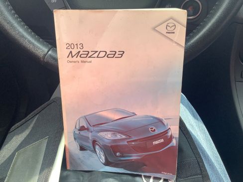 Used 2013 MAZDA MAZDA3 i Touring image 24