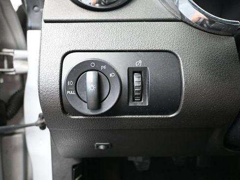 Used 2006 Ford Mustang GT Premium RWD image 29