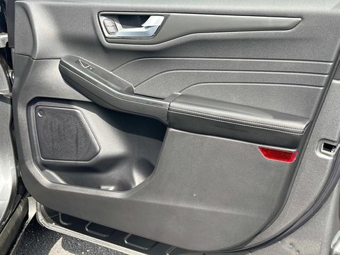 New 2025 Ford Escape SE image 47