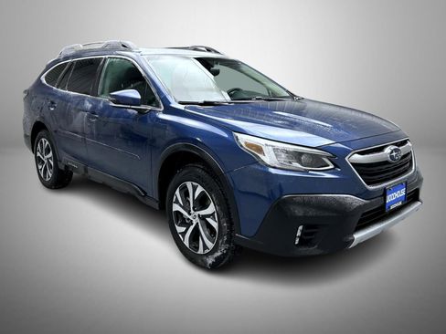 Used 2022 Subaru Outback Limited image 3