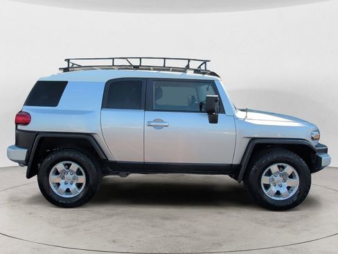 Used 2008 Toyota FJ Cruiser 4WD image 6
