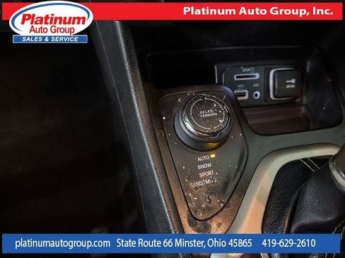 Used 2015 Jeep Cherokee Latitude w/ Comfort/Convenience Group AWD/4WD image 21