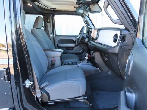 Used 2024 Jeep Wrangler Sport S image 22