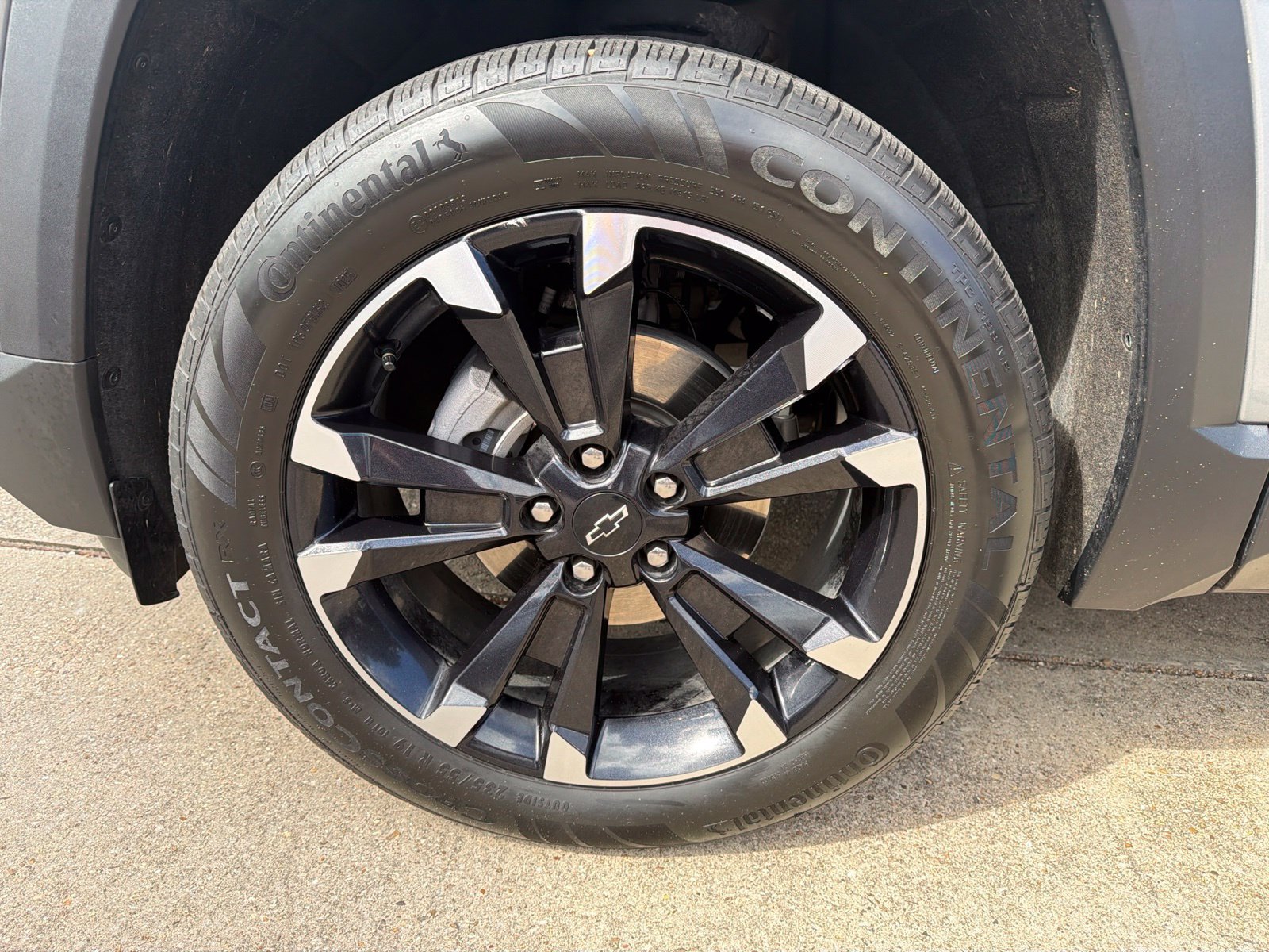 Used 2026 Chevrolet Equinox RS w/ Safety and Technology Package FWD image 7