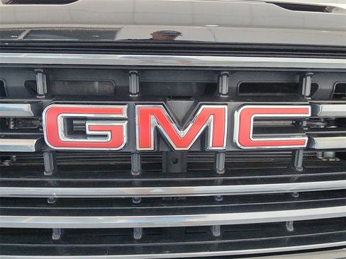 Certified 2022 GMC Sierra 2500 AT4 w/ Gooseneck/5TH Wheel Package image 30