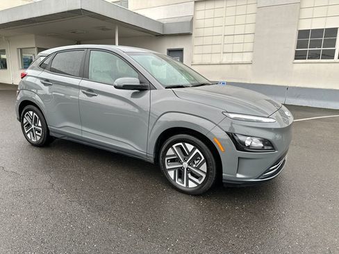Certified 2023 Hyundai Kona SE w/ Cargo Package image 8