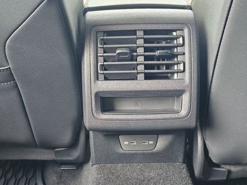 Certified 2025 Volkswagen GTI SE FWD image 21