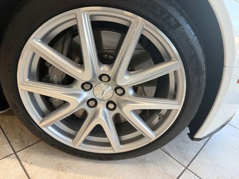 Used 2012 Aston Martin V8 Vantage S image 7