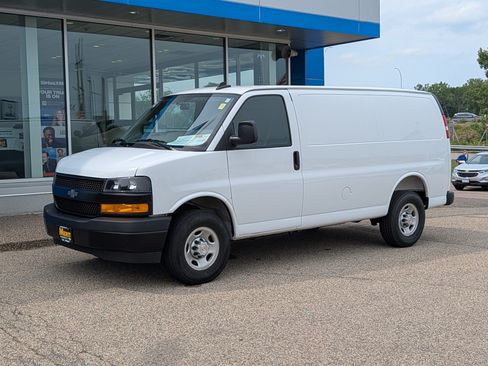 Certified 2025 Chevrolet Express 2500 w/ Driver Convenience Package RWD image 6