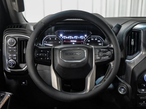 Used 2020 GMC Sierra 3500 Denali w/ Denali Ultimate Package image 16