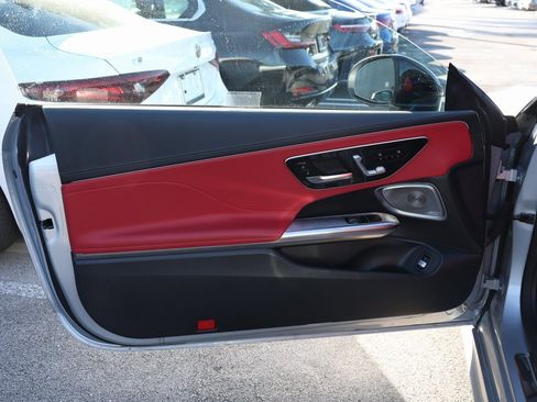 Used 2024 Mercedes-Benz CLE 300 4MATIC Coupe image 11