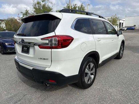 Used 2025 Subaru Ascent Premium w/ Premium Package image 3