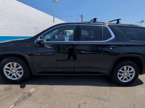 Certified 2021 Chevrolet Traverse LT FWD image 5