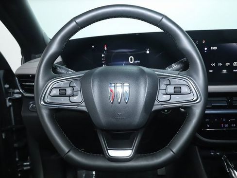 Used 2025 Buick Envista Avenir image 22