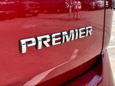 Certified 2023 Chevrolet Traverse Premier image 9