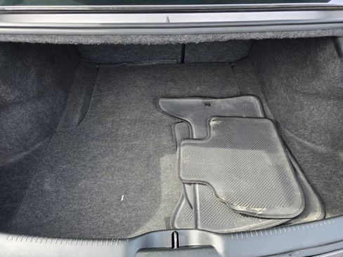 Used 2018 Chrysler 300 S image 25