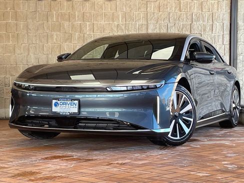Used 2024 Lucid Air Touring image 2