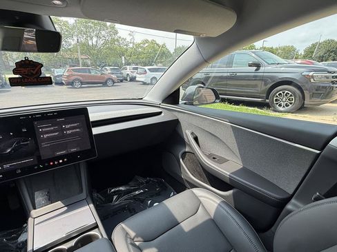 Used 2025 Tesla Model 3 RWD image 18