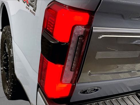 Used 2024 Ford F250 Limited w/ FX4 Off-Road Package AWD/4WD image 27