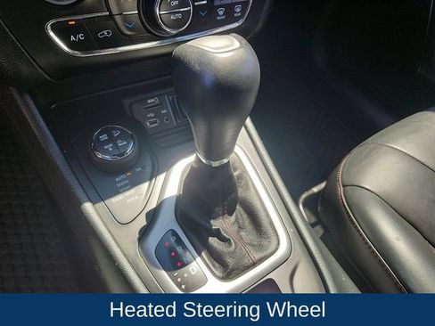 Used 2014 Jeep Cherokee Trailhawk w/ Comfort/Convenience Group AWD/4WD image 18