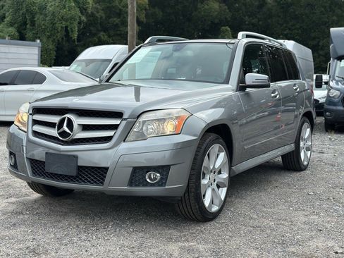 Used 2010 Mercedes-Benz GLK 350 4MATIC image 1