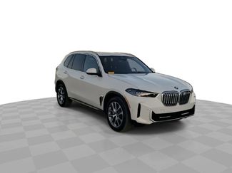 Used 2025 BMW X5 xDrive50e video 2