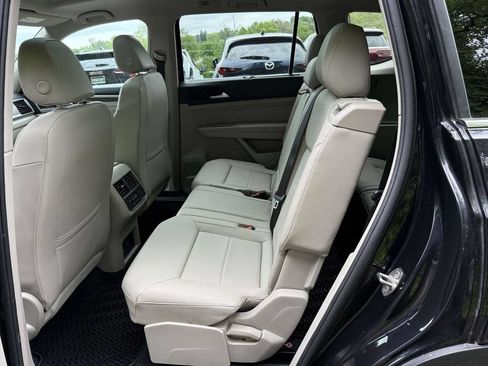 Used 2023 Volkswagen Atlas SEL AWD/4WD image 14
