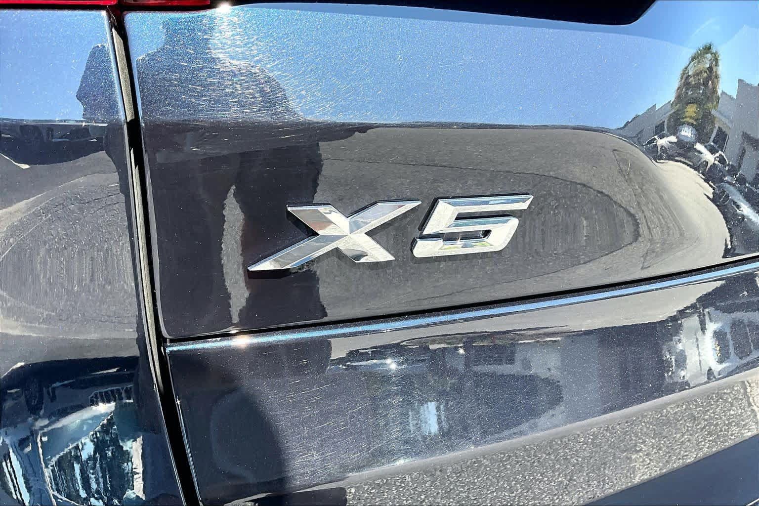 Used 2023 BMW X5 xDrive40i w/ M Sport Package AWD/4WD image 31