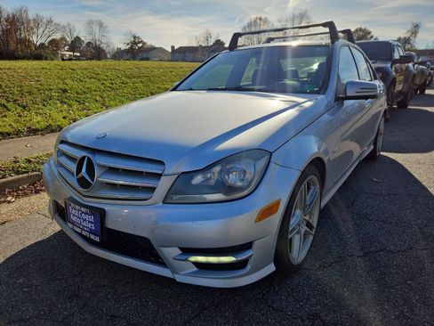 Used 2012 Mercedes-Benz C 250 C 250 Sport 4dr Sedan image 3