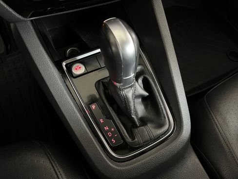 Used 2017 Volkswagen Jetta SEL image 16