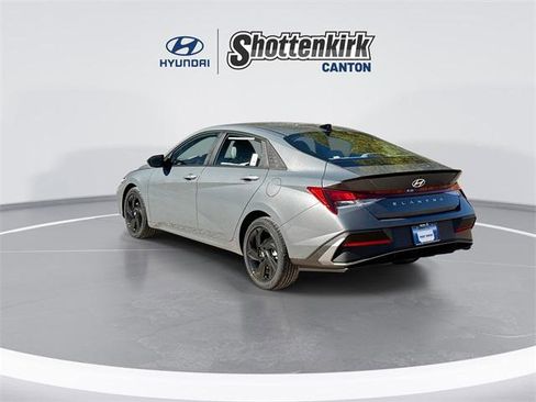 New 2026 Hyundai Elantra Sport image 6