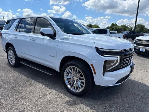 Used 2026 Chevrolet Tahoe High Country w/ Sun And Tow Package AWD/4WD image 7