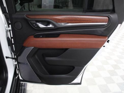 Used 2023 GMC Yukon Denali Ultimate image 30