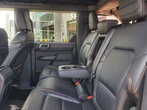 Used 2024 Ford Bronco Badlands AWD/4WD image 25