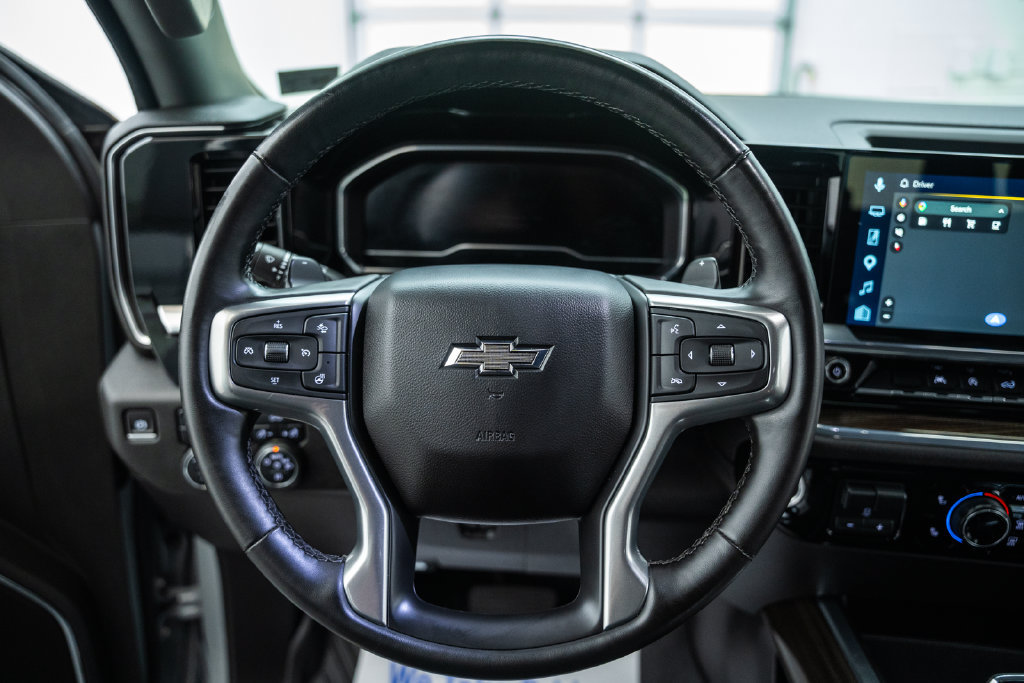 Used 2024 Chevrolet Silverado 1500 RST w/ Z71 Off-Road Package AWD/4WD image 39