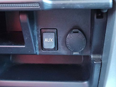 Used 2011 Toyota 4Runner SR5 image 29