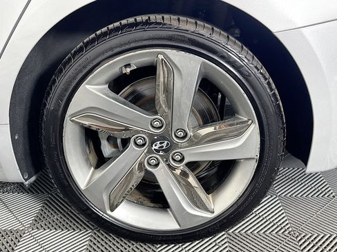 Used 2019 Genesis G70 2.0T Advanced w/ Elite Package image 36