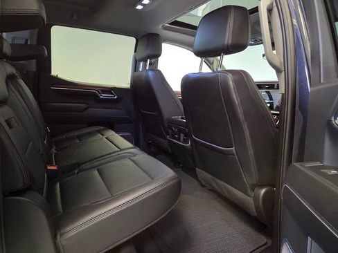 Used 2023 GMC Sierra 1500 Denali w/ Denali Reserve Package AWD/4WD image 16