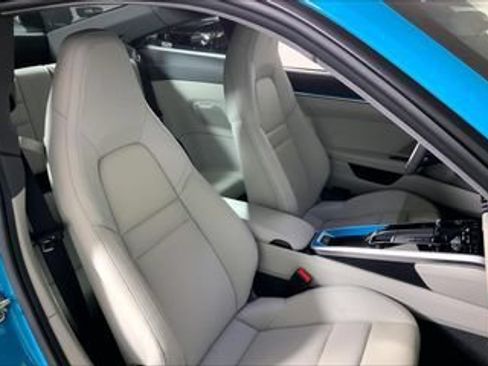 Certified 2020 Porsche 911 Carrera RWD image 18