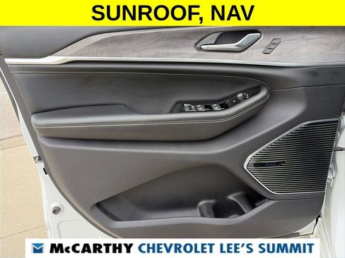 Used 2021 Jeep Grand Cherokee L Overland AWD/4WD image 54