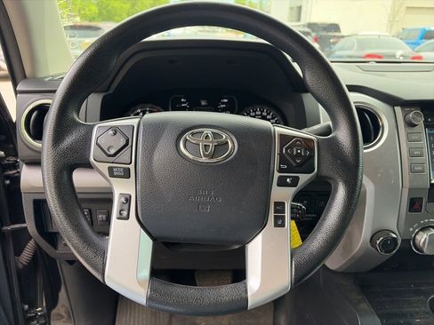 Used 2018 Toyota Tundra SR5 w/ SR5 Upgrade Package image 13