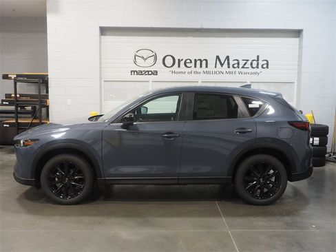 New 2025 MAZDA CX-5 Carbon Edition image 8