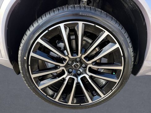 New 2026 Volvo XC90 B6 Plus w/ Protection Package Premier image 8