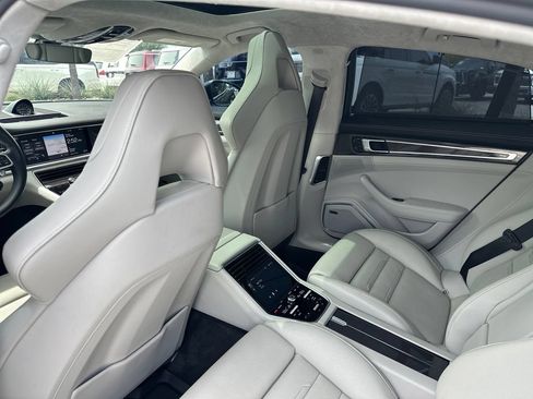 Used 2018 Porsche Panamera Turbo S AWD/4WD image 40