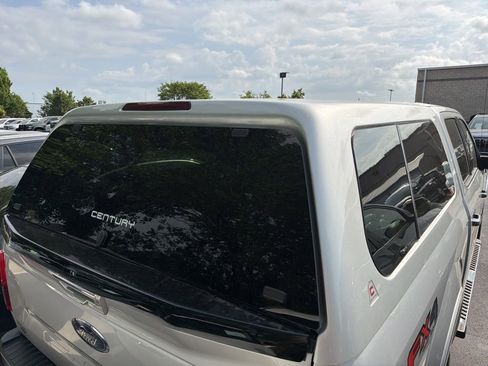 Used 2019 Ford F150 Lariat image 8